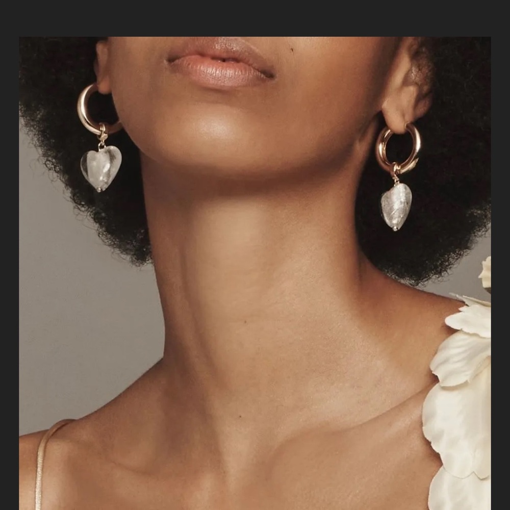 ⭐️SOLD⭐️Anthropologie Lucite  Heart Charm Huggie Hoop Earrings NWT $44.00